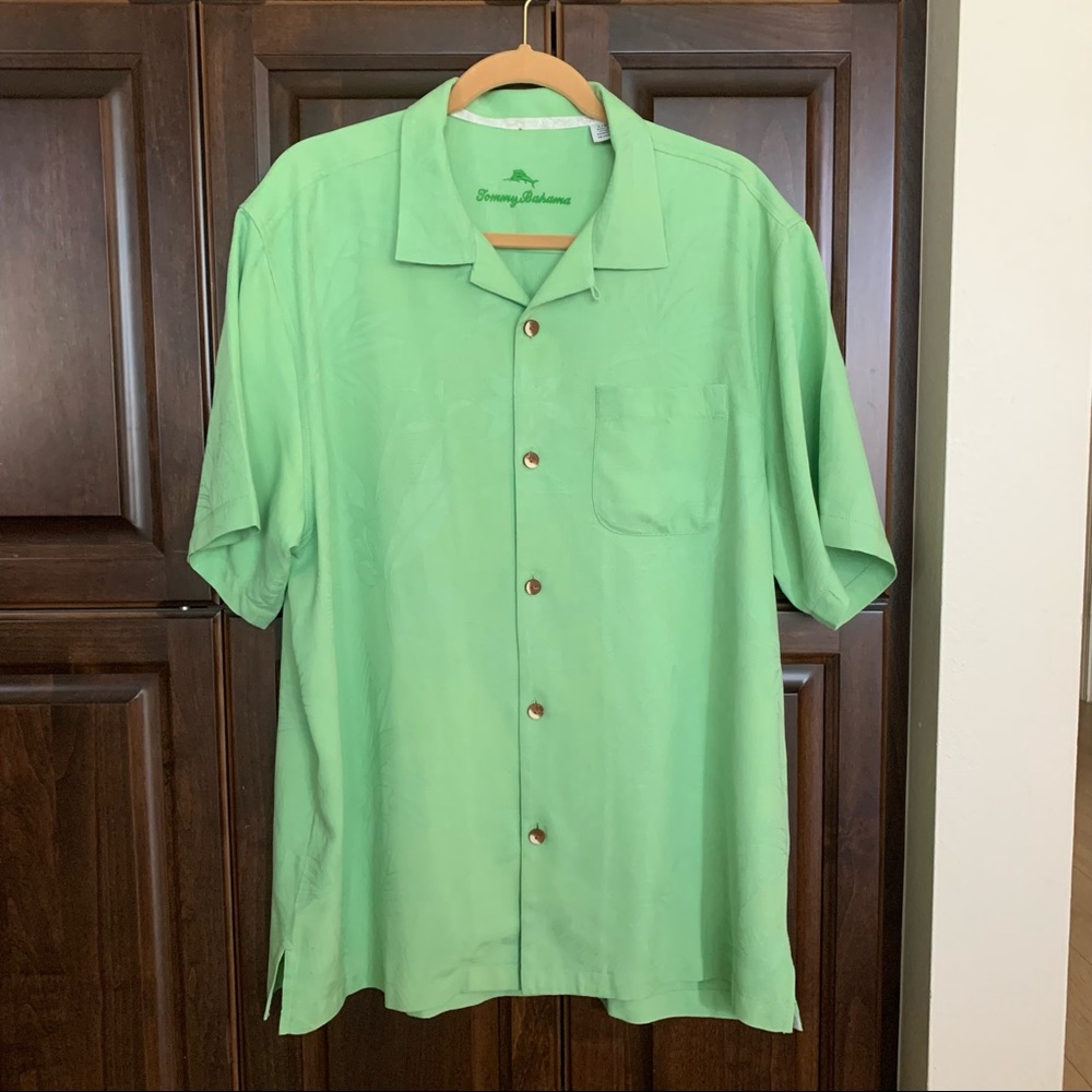 Tommy Bahama Men’s Silk Jacquard Camp Shirt